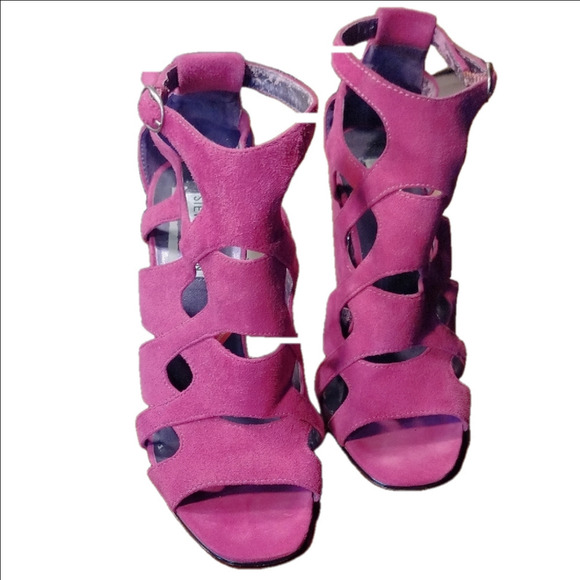 Steve Madden Pink Stiletto Heels with Intricate Straps - Picture 1 of 6